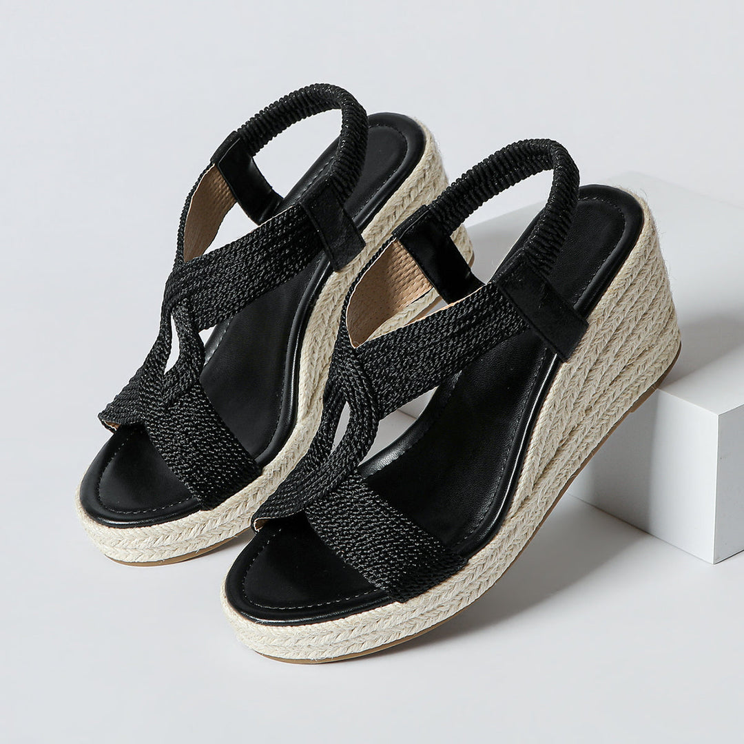 Aroa | wedge sandals with artisanal braiding